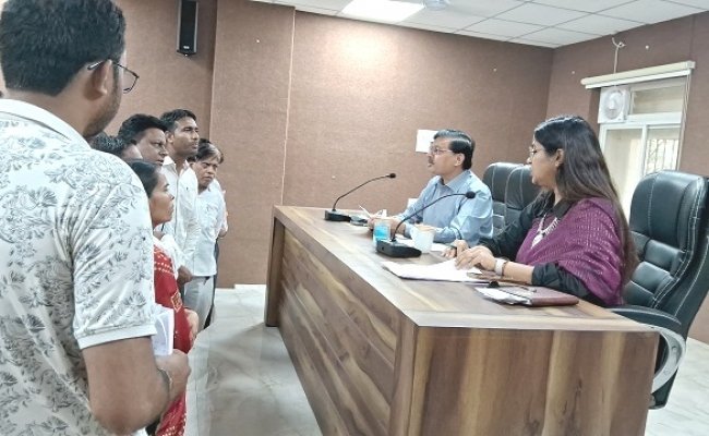 कलेक्‍टर श्री जैन ने की जनसुनवाई-98 लोगों की सुनी समस्‍याएं